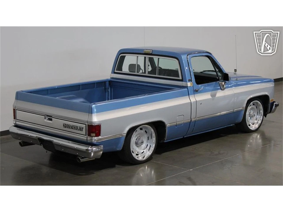 1990 Chevrolet C/K 4th Gen - Image 8 of 31
