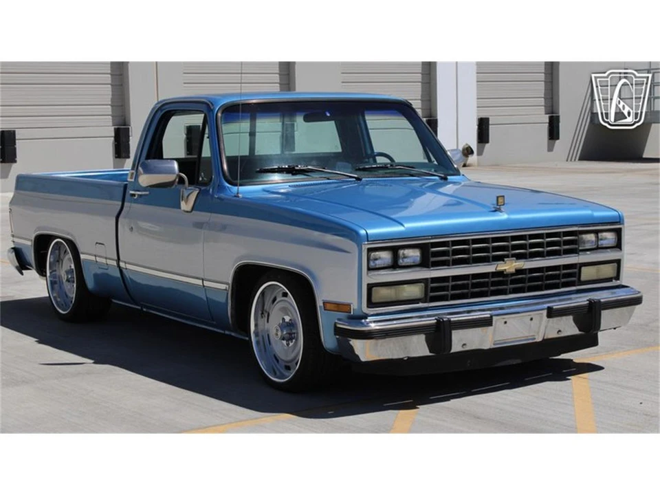1990 Chevrolet C/K 4th Gen - Image 3 of 31