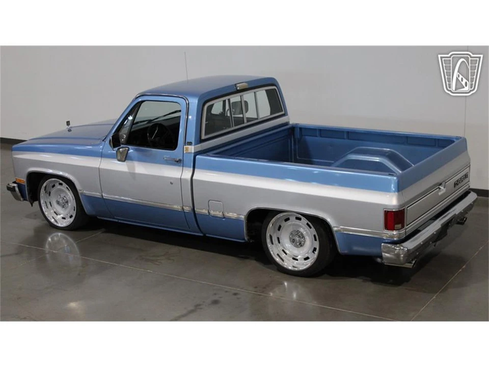 1990 Chevrolet C/K 4th Gen - Image 10 of 31