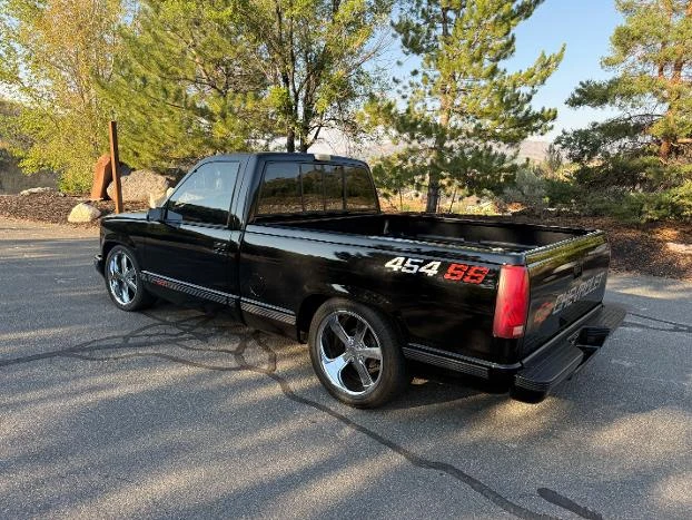 1990 Chevrolet 454 SS - Image 7 of 24