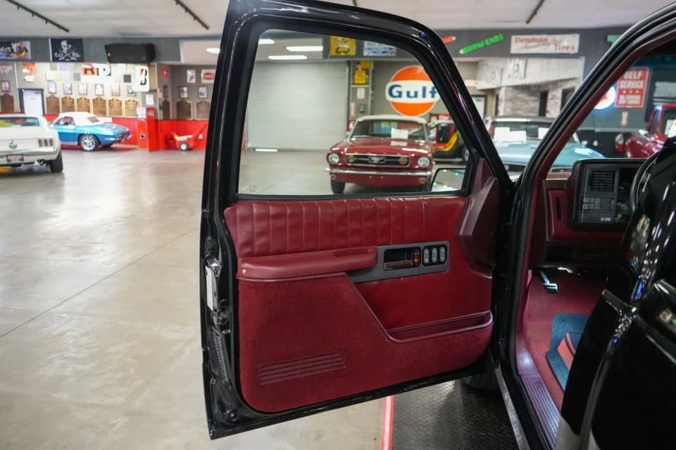 1990 Chevrolet 454 SS - Image 9 of 20