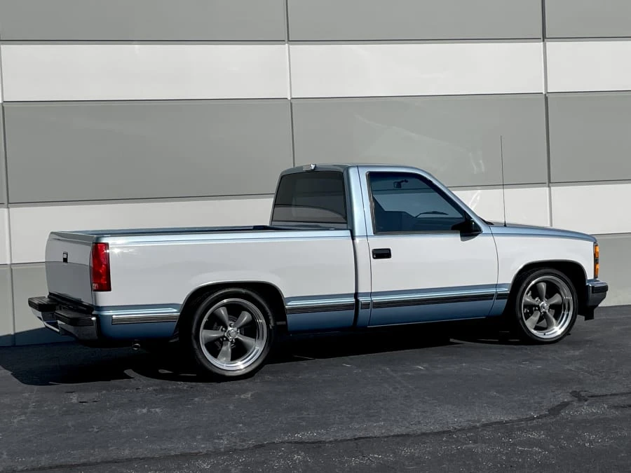 1990 Chevrolet C/K 4th Gen - Image 16 of 30