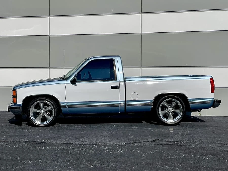 1990 Chevrolet C/K 4th Gen - Image 23 of 30