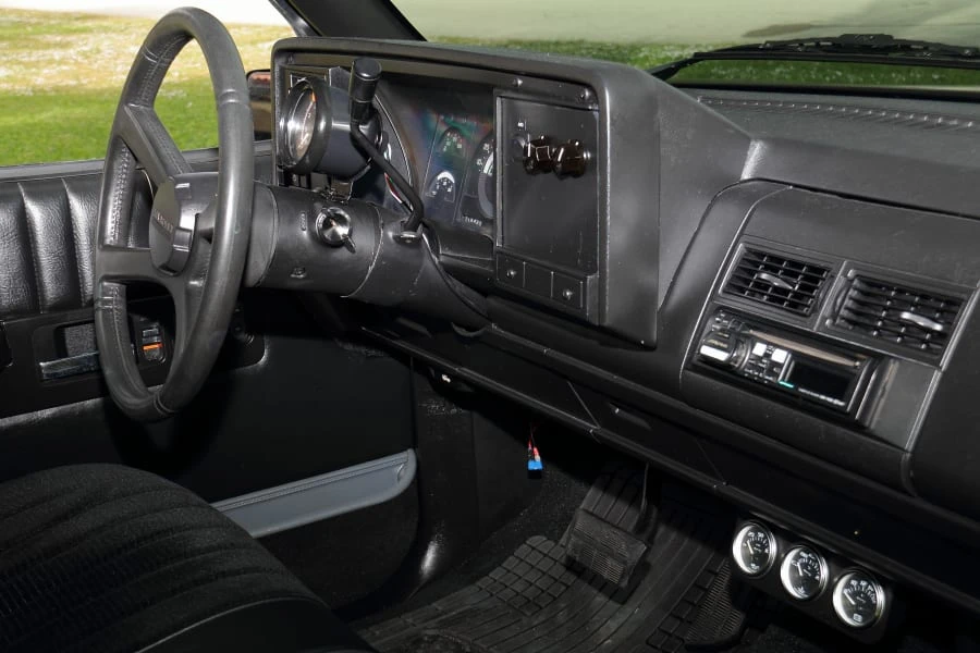 1990 Chevrolet C/K 4th Gen - Image 25 of 30