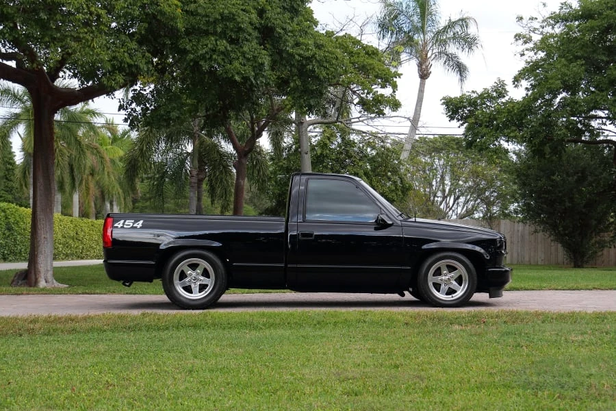 1990 Chevrolet C/K 4th Gen - Image 16 of 30