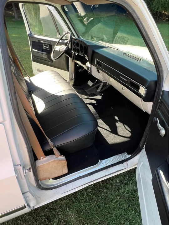 1990 Chevrolet C/K 3rd Gen - Image 14 of 19