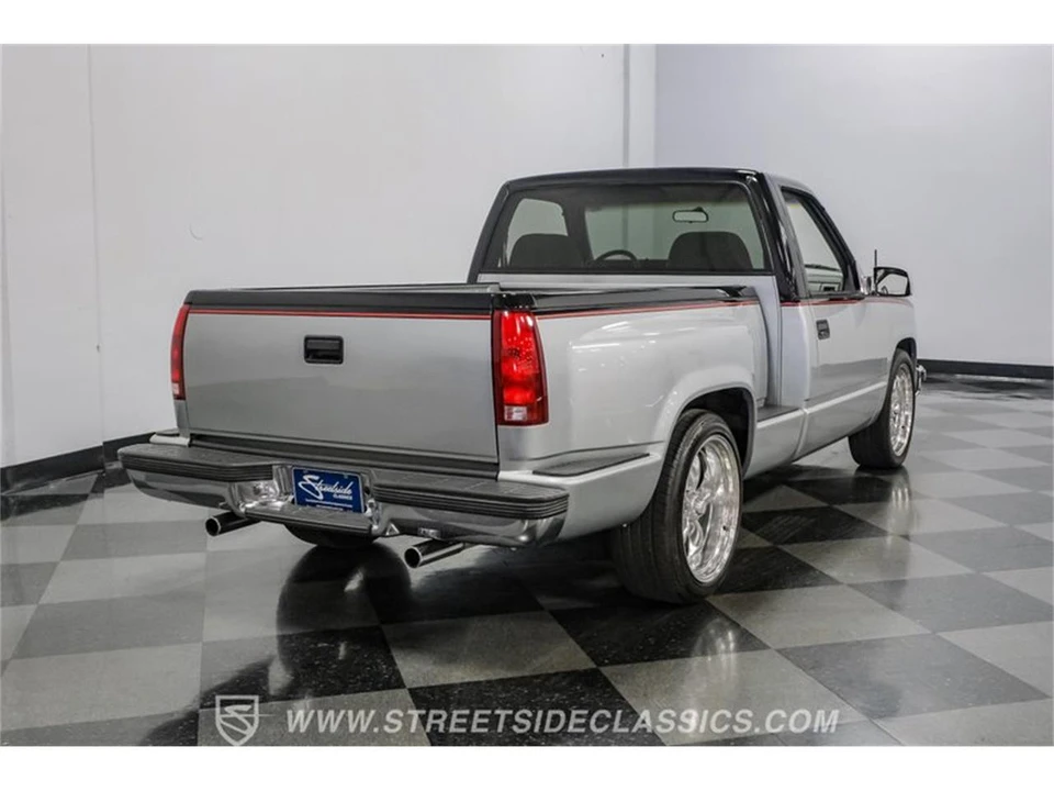 1990 Chevrolet C/K 4th Gen - Image 25 of 31