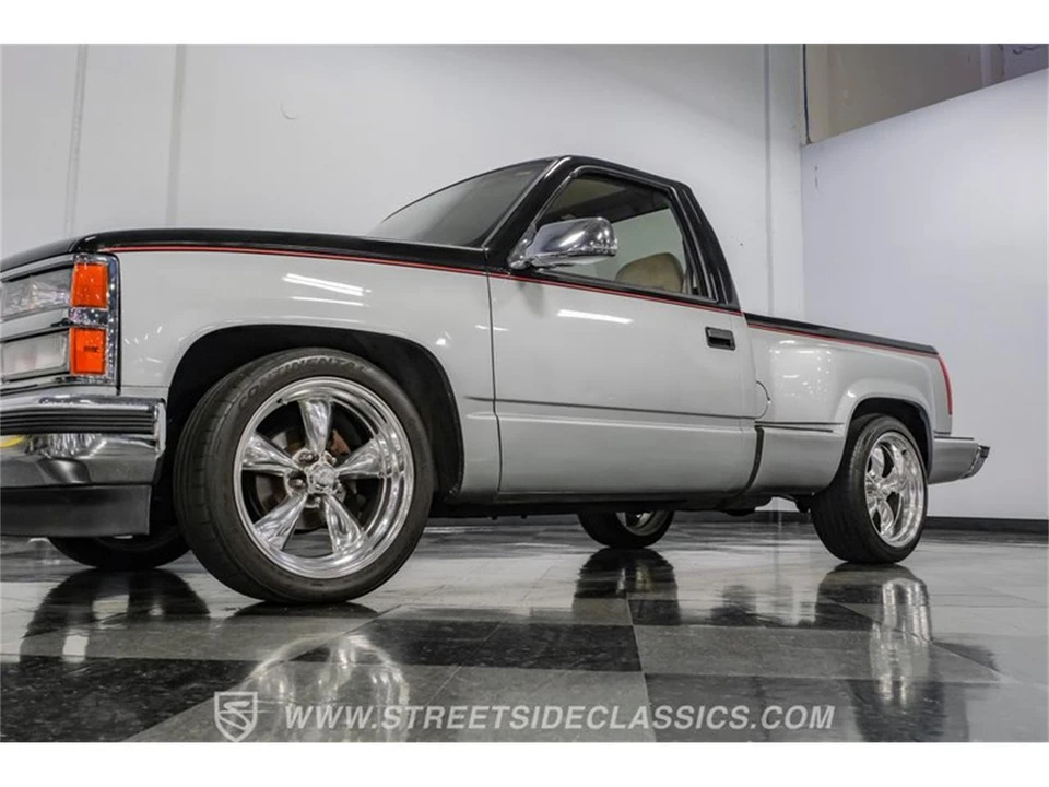 1990 Chevrolet C/K 4th Gen - Image 22 of 31