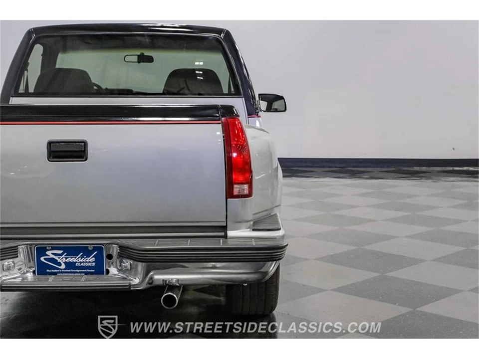 1990 Chevrolet C/K 4th Gen - Image 26 of 31