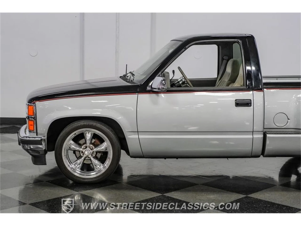 1990 Chevrolet C/K 4th Gen - Image 23 of 31