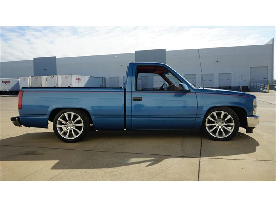 1990 Chevrolet C/K 4th Gen - Image 18 of 31