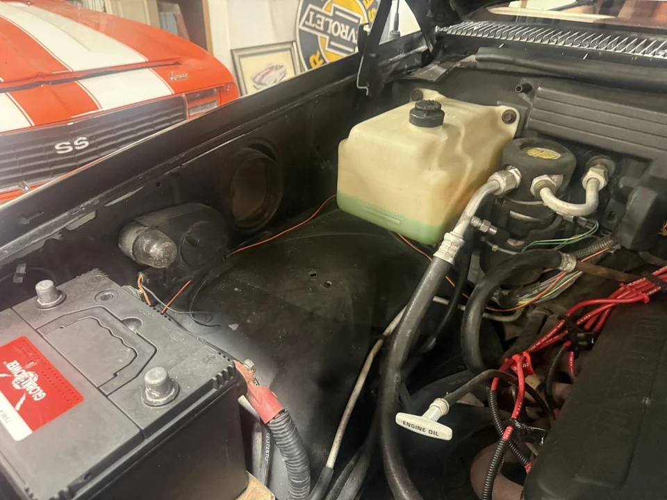 1990 Chevrolet C/K 4th Gen - Image 15 of 31