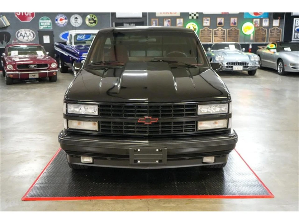1990 Chevrolet C/K 4th Gen - Image 9 of 31