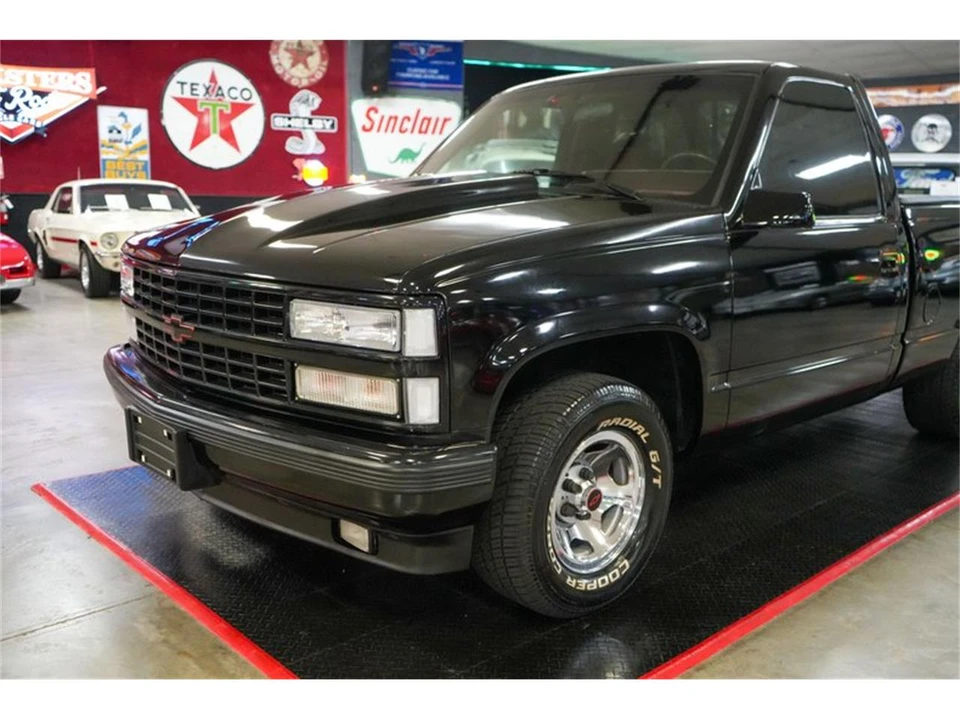 1990 Chevrolet C/K 4th Gen - Image 26 of 31