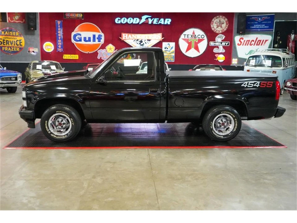 1990 Chevrolet C/K 4th Gen - Image 3 of 31