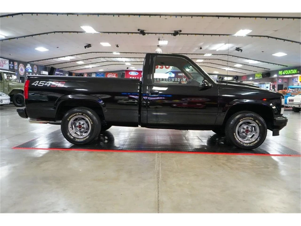 1990 Chevrolet C/K 4th Gen - Image 23 of 31