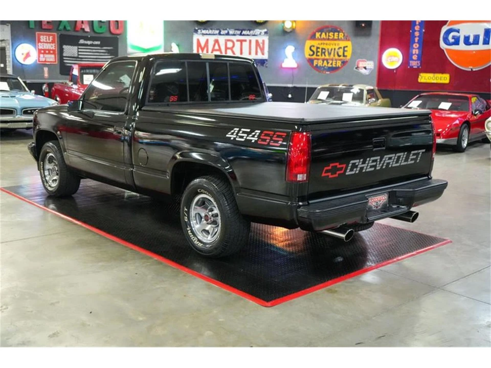 1990 Chevrolet C/K 4th Gen - Image 4 of 31