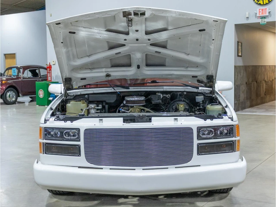 1990 Chevrolet C/K 4th Gen - Image 11 of 31