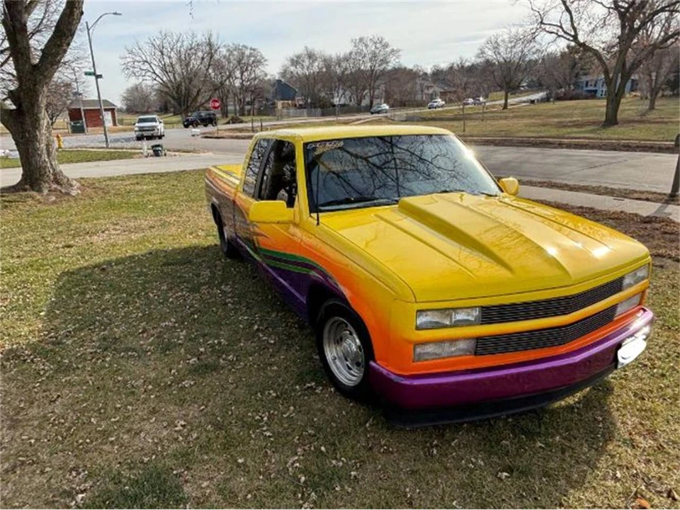 1990 Chevrolet C/K 4th Gen - Image 2 of 13