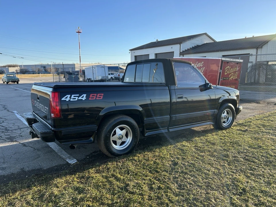 1990 Chevrolet 454 SS - Image 4 of 19