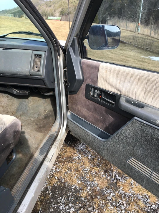 1990 Chevrolet C/K 4th Gen - Image 9 of 13