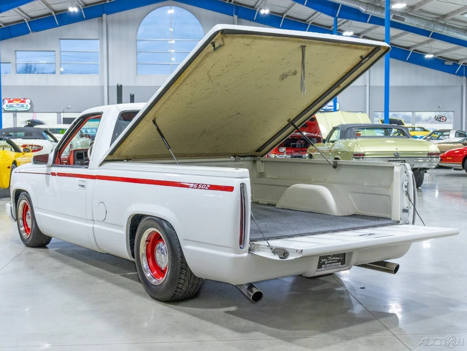 1990 Chevrolet 454 SS - Image 16 of 21