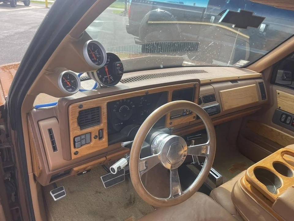 1990 Chevrolet C/K 4th Gen - Image 11 of 12