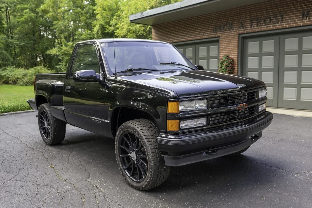 1990 Chevrolet C/K 4th Gen - Image 5 of 21