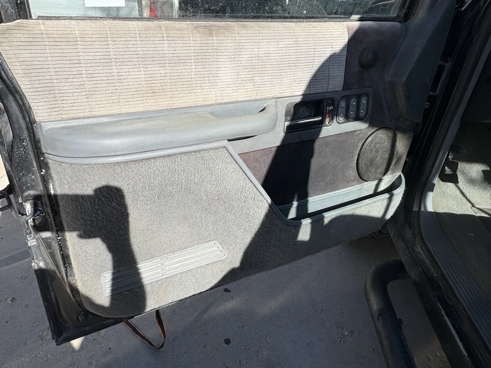 1990 Chevrolet C/K 4th Gen - Image 19 of 21