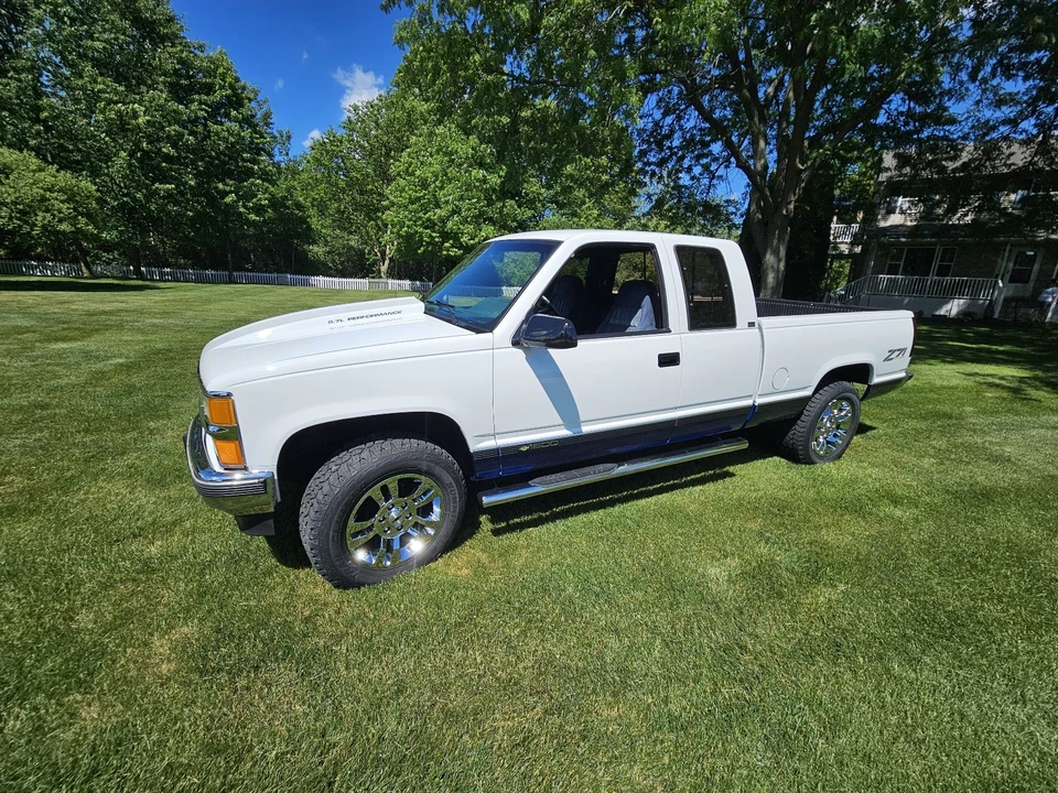 1990 Chevrolet C/K 4th Gen - Image 2 of 30