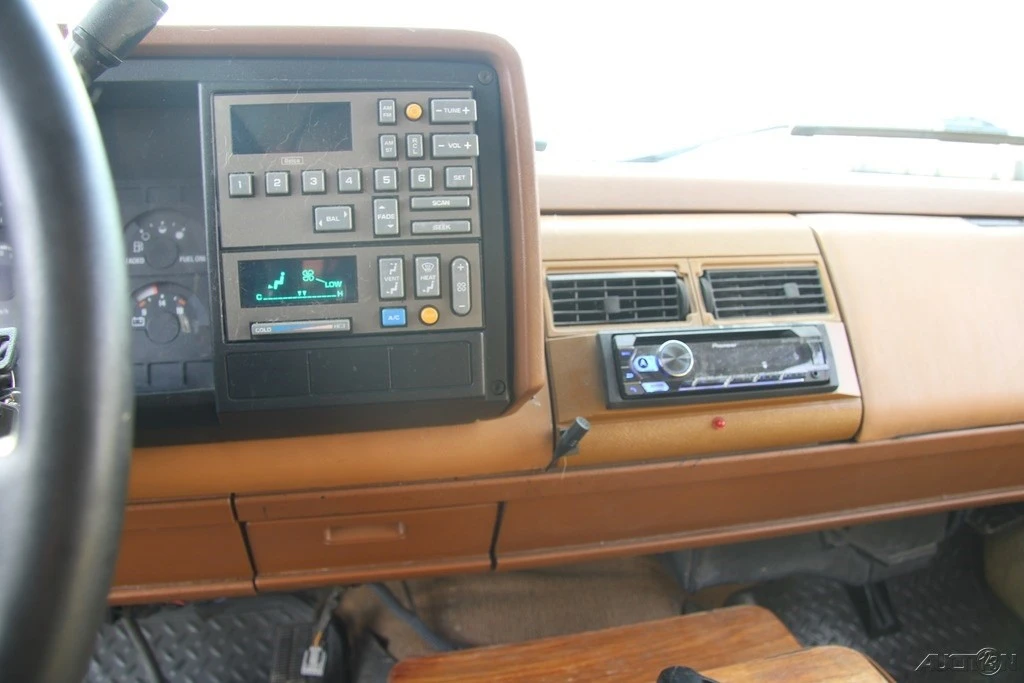 1990 Chevrolet C/K 4th Gen - Image 15 of 21