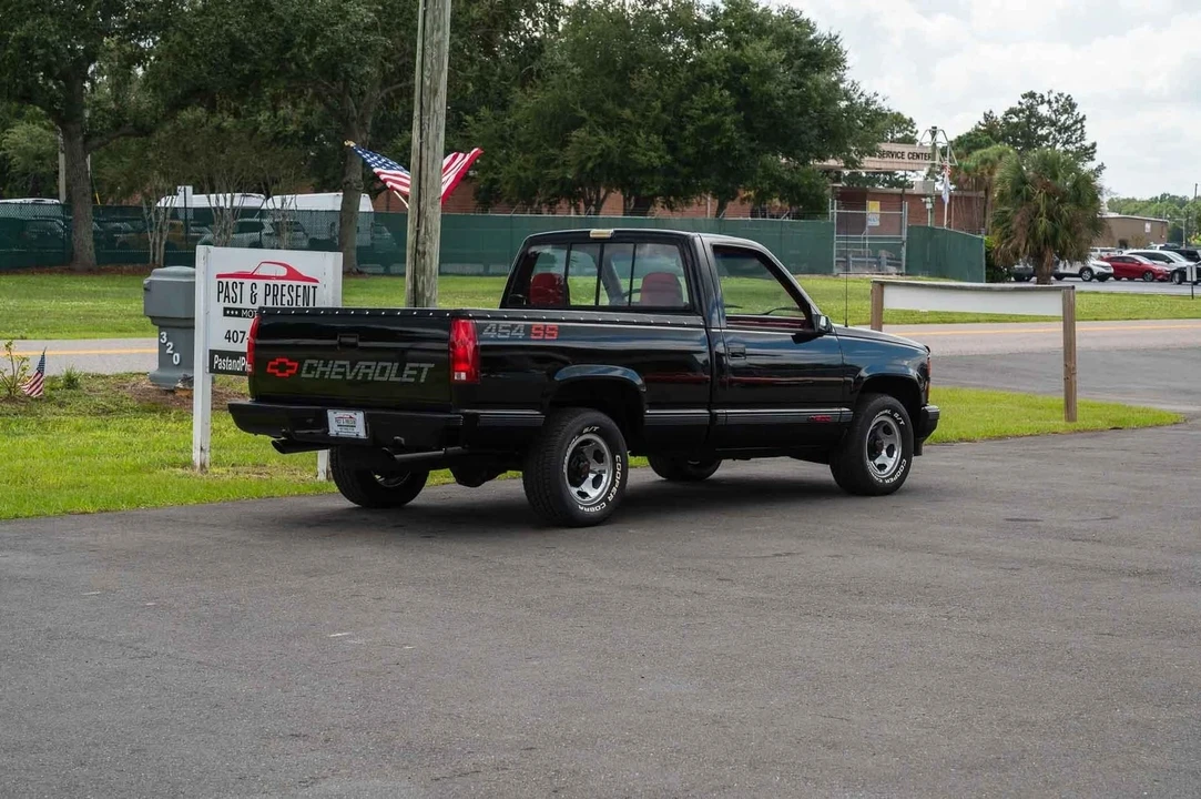 1990 Chevrolet 454 SS - Image 6 of 21