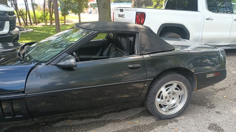 1990 Chevrolet Corvette C4 - Image 15 of 20