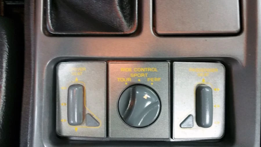 1990 Chevrolet Corvette Callaway - Image 7 of 10