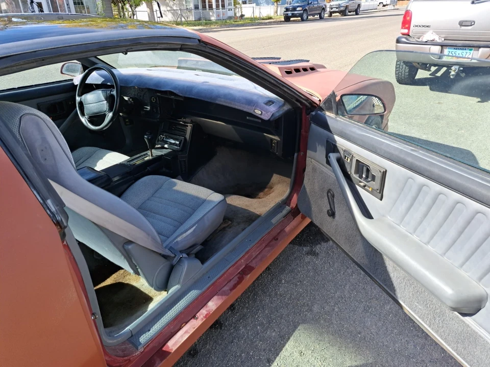 1990 Chevrolet Camaro 3rd Gen - Image 16 of 21