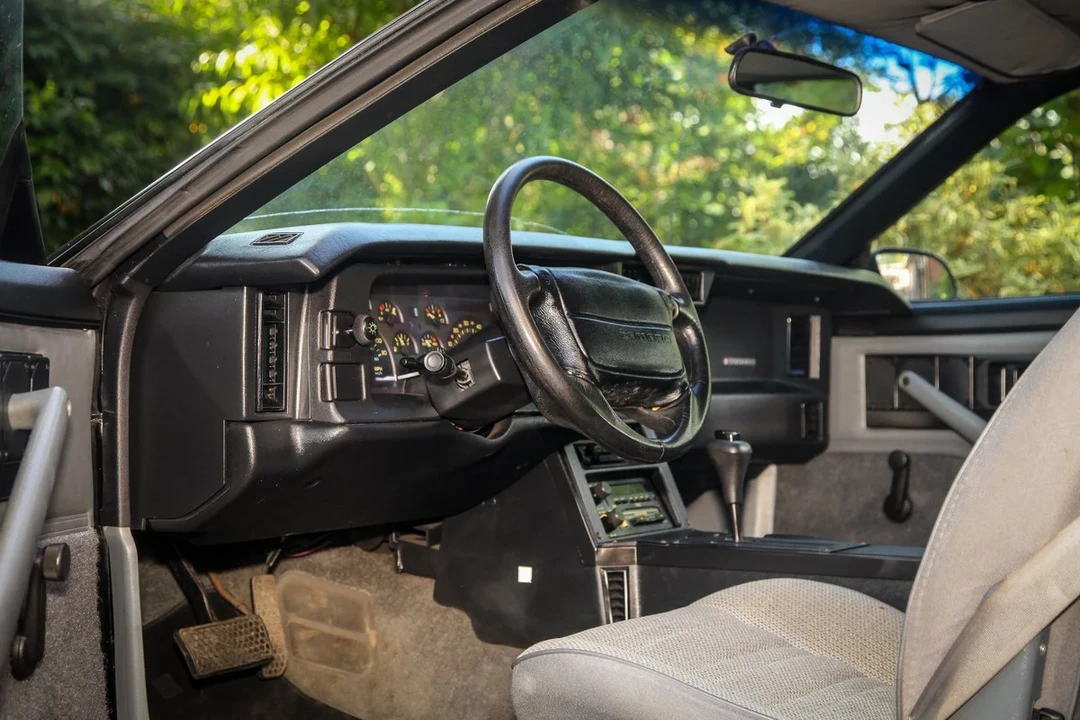 1990 Chevrolet Camaro 3rd Gen - Image 24 of 30