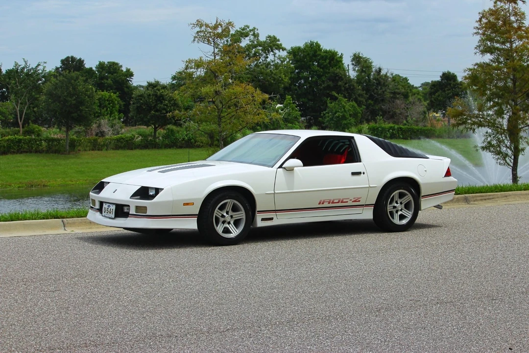 1990 Chevrolet Camaro 3rd Gen - Image 18 of 31