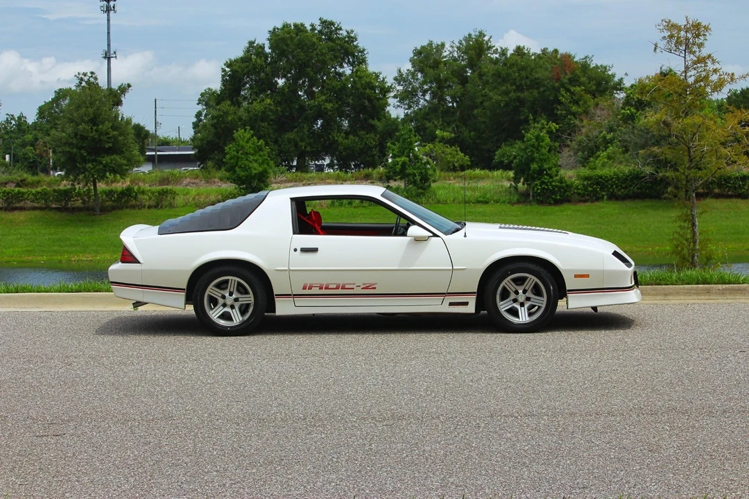 1990 Chevrolet Camaro 3rd Gen - Image 7 of 31