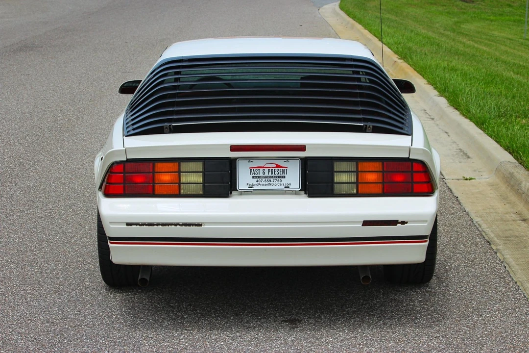 1990 Chevrolet Camaro 3rd Gen - Image 5 of 31