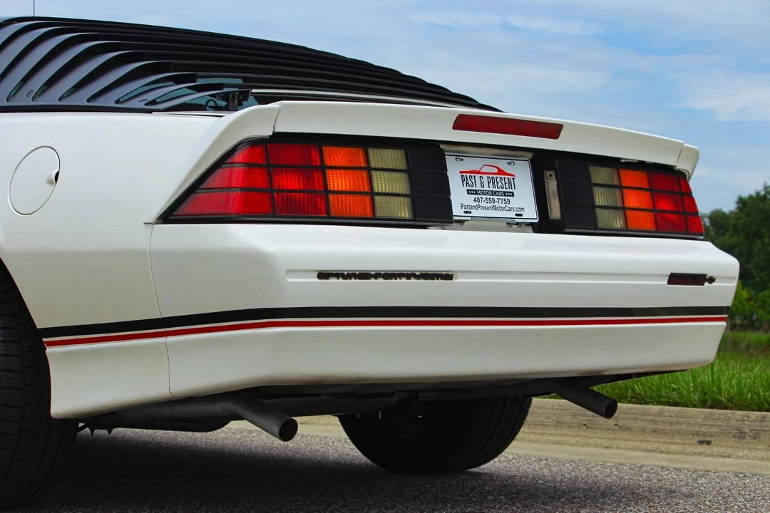 1990 Chevrolet Camaro 3rd Gen - Image 26 of 31