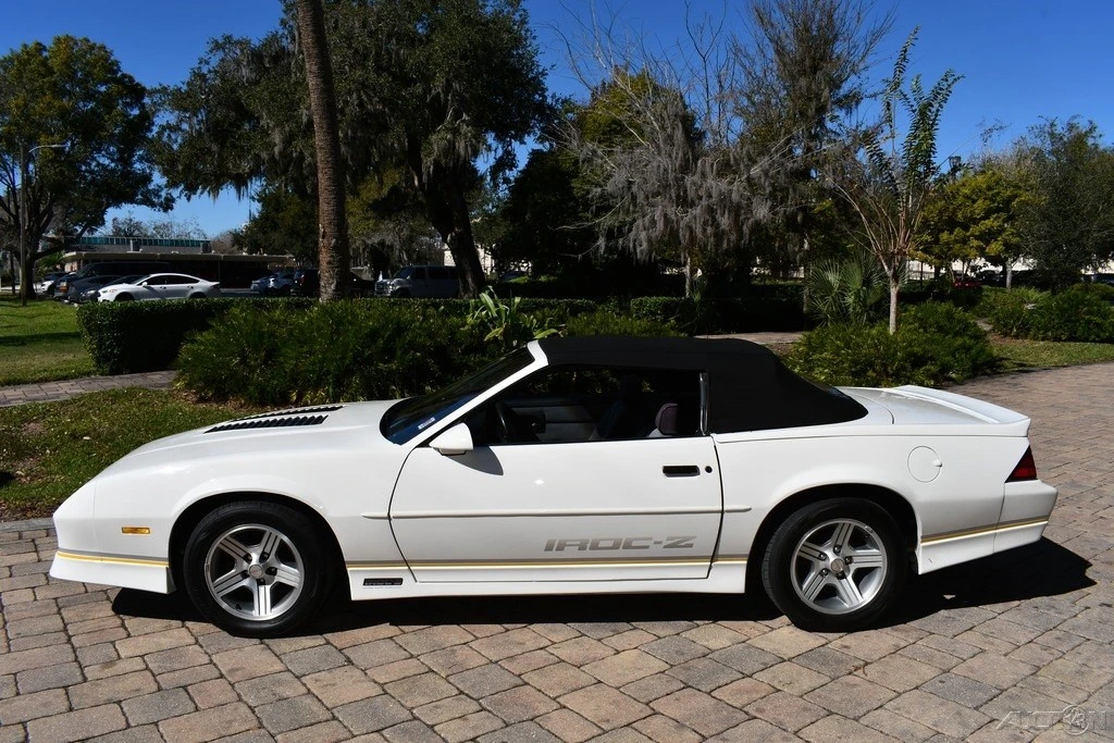1990 Chevrolet Camaro 3rd Gen - Image 9 of 21