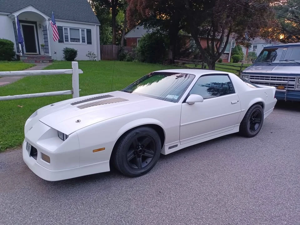 1990 Chevrolet Camaro 3rd Gen - Image 2 of 9