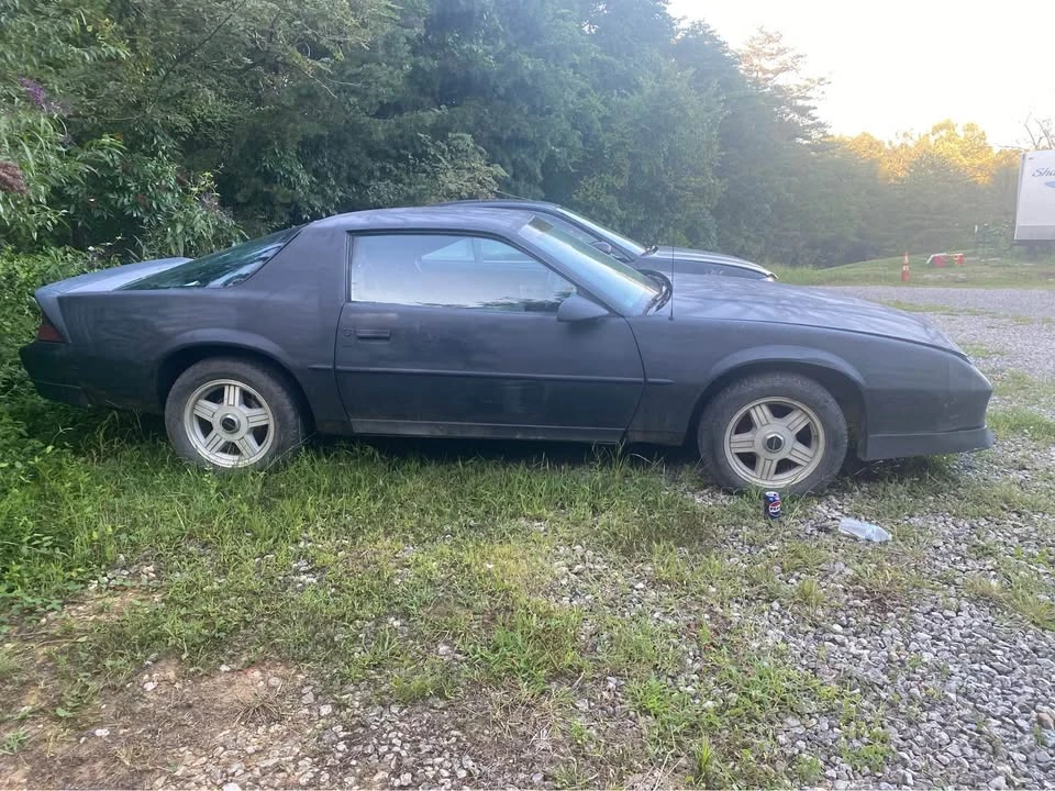 1990 Chevrolet Camaro 3rd Gen - Image 2 of 3