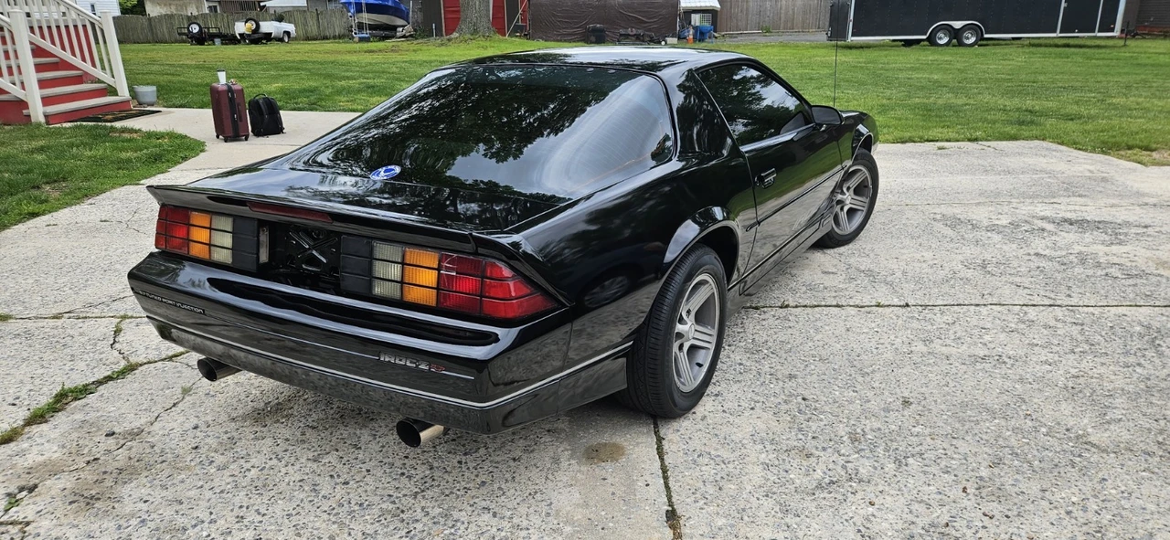 1990 Chevrolet Camaro IROC-Z & Z28 3rd Gen - Image 11 of 31