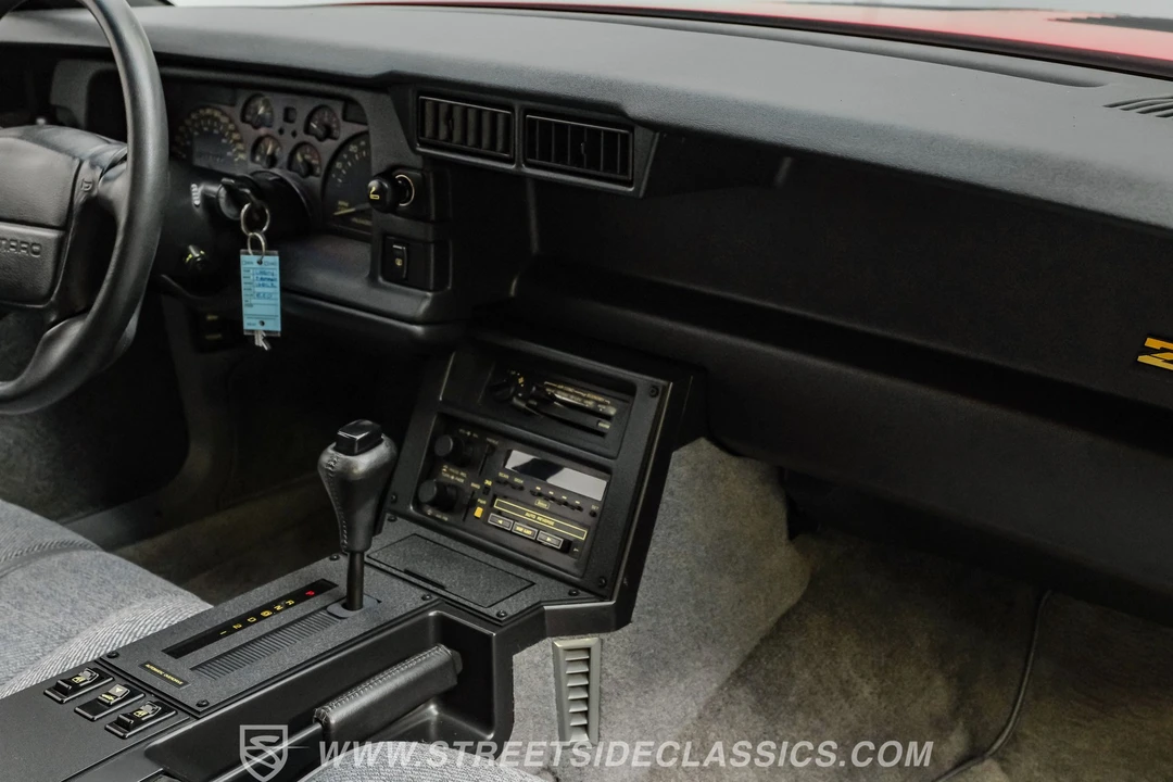 1990 Chevrolet Camaro IROC-Z & Z28 3rd Gen - Image 26 of 31