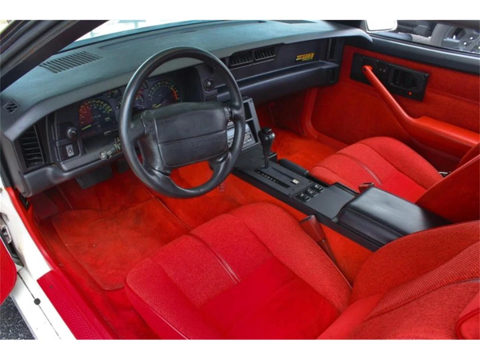 1990 Chevrolet Camaro 3rd Gen - Image 4 of 15