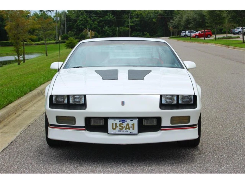 1990 Chevrolet Camaro 3rd Gen - Image 2 of 15