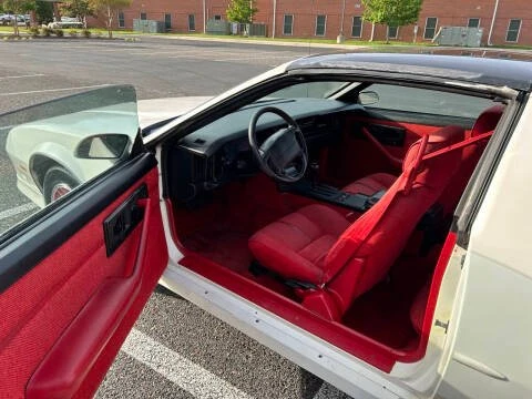 1990 Chevrolet Camaro 3rd Gen - Image 6 of 18