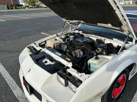 1990 Chevrolet Camaro 3rd Gen - Image 17 of 18