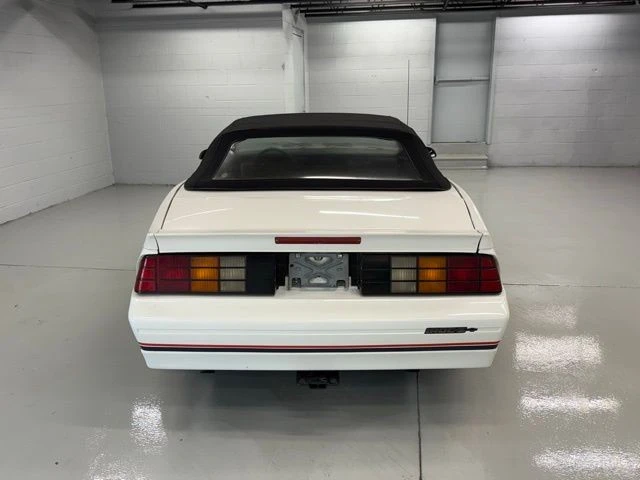 1990 Chevrolet - Image 9 of 21